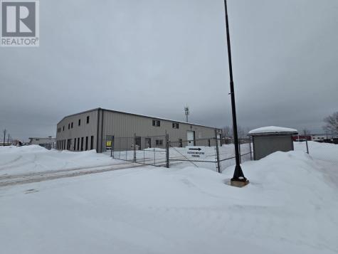 905 Commerce Street S Thunder Bay ON P7E 6E8