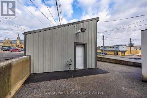 20 Cat Alley Tillsonburg ON N4G 0C8