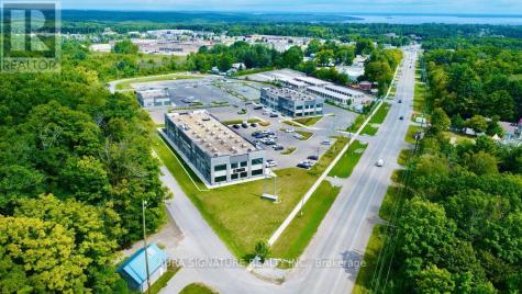 670 Balm Beach Road East Midland ON L4R 0J6