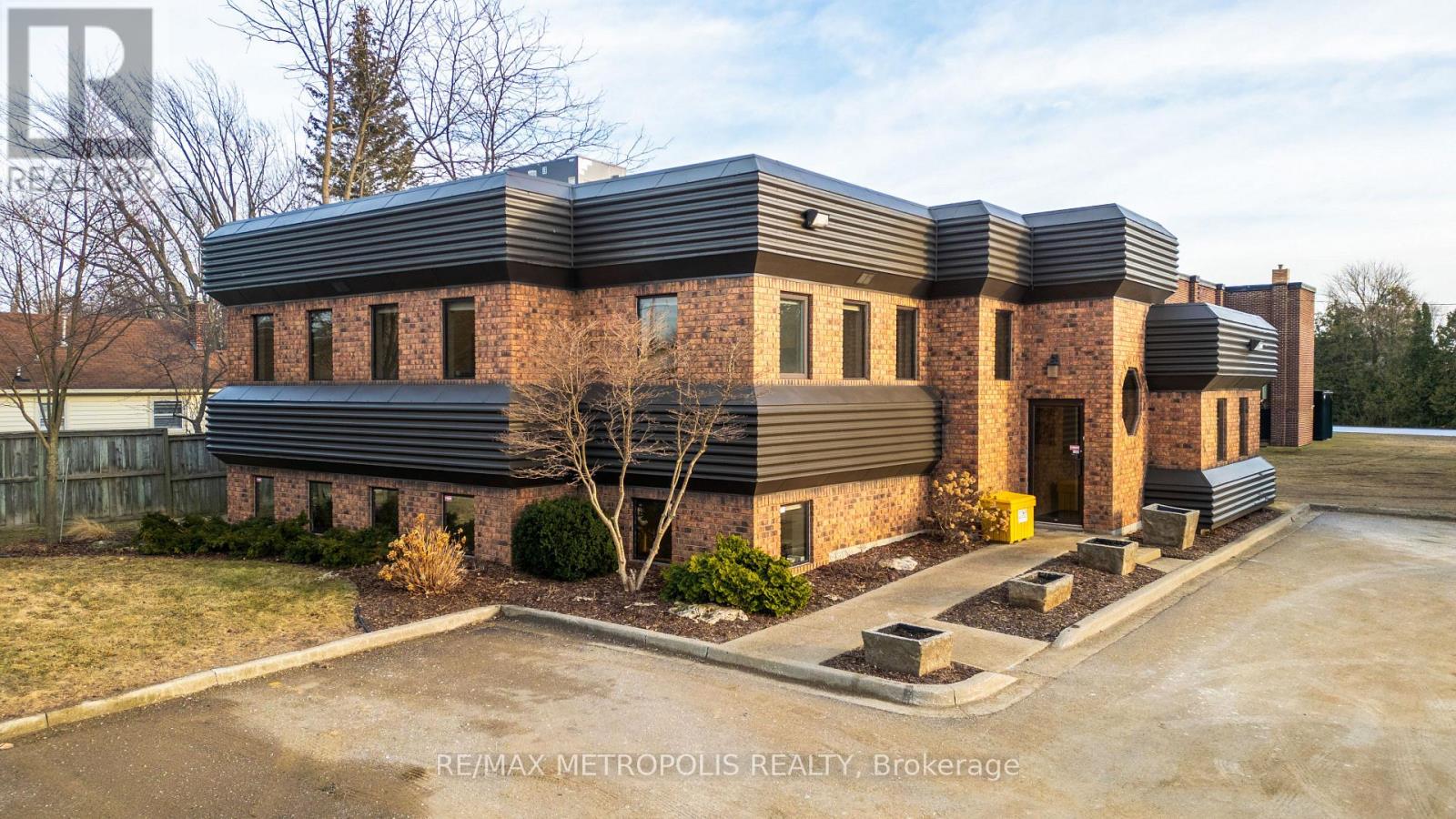 2695 Hamilton Road Sarnia ON N0N 1C0