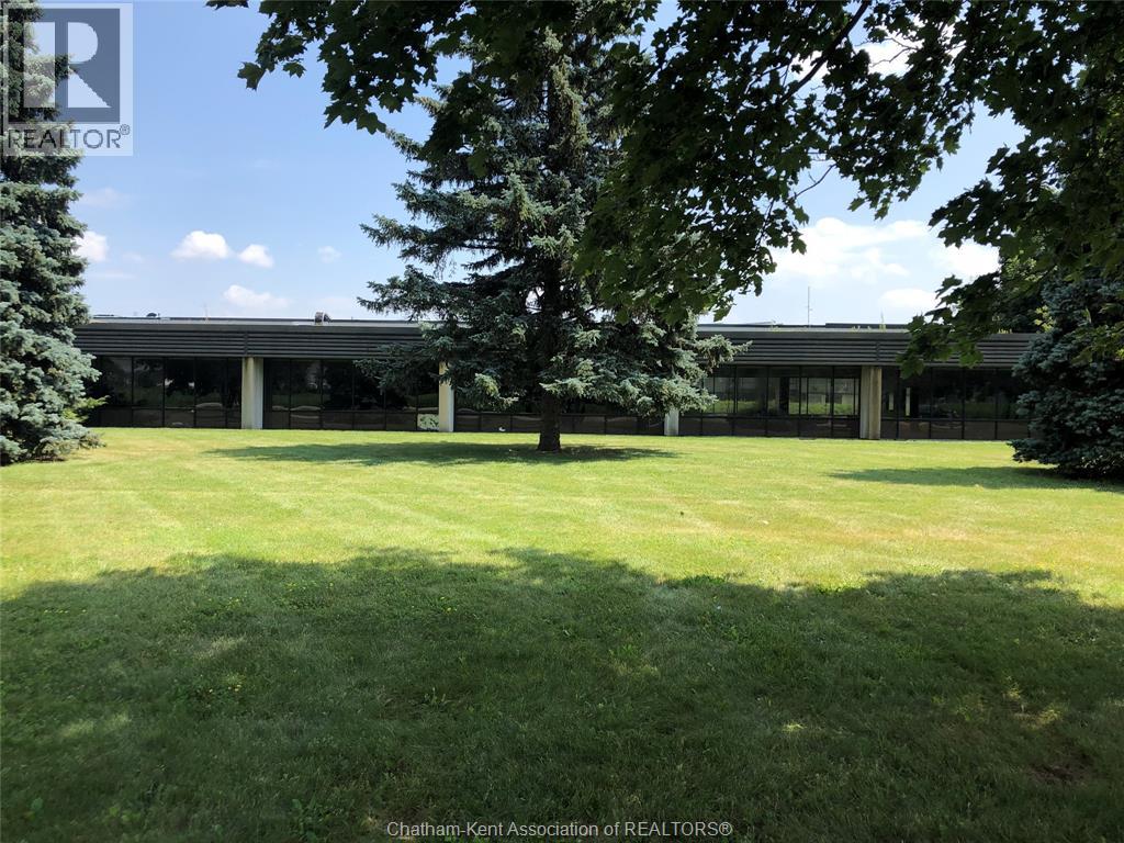 540 Park Avenue East Chatham ON N7M 5J4