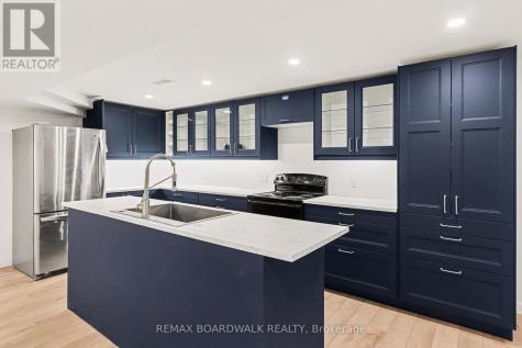 1399 Ellsworth Lane Ottawa ON K4P 1N3