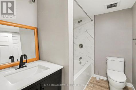 1399 Ellsworth Lane Ottawa ON K4P 1N3