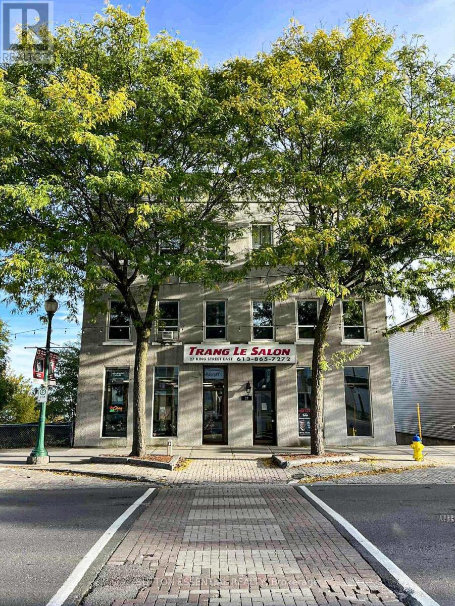 27 King Street East Brockville ON K6V 1A7
