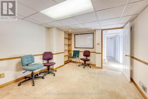 855 Exmouth Street Sarnia ON N7T 5R3