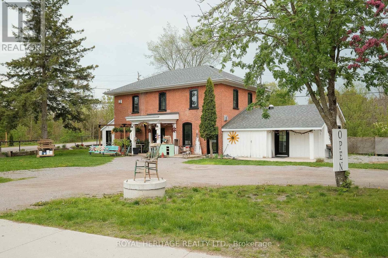 2102 Nathaway Drive Selwyn ON K0L 3G0