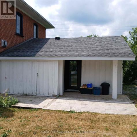 2102 Nathaway Drive Selwyn ON K0L 3G0