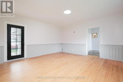 2102 Nathaway Drive Selwyn ON K0L 3G0