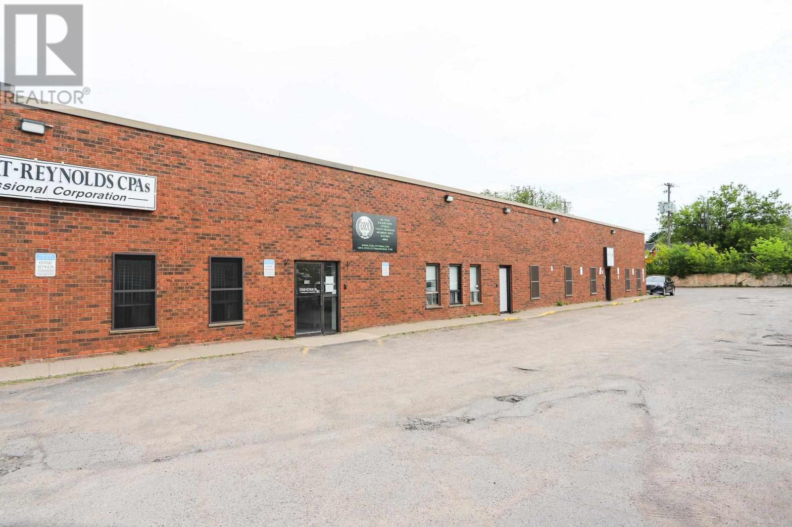 126 Queen Street E # 5 Sault Ste. Marie ON P6A 1Y5