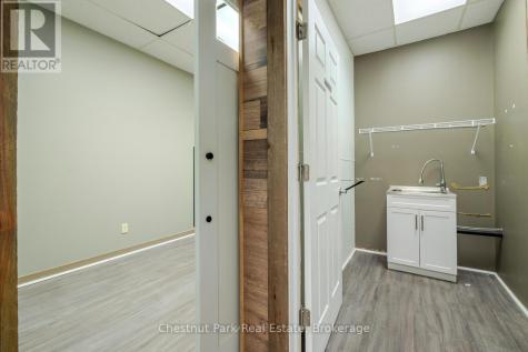 945 3rd Avenue East Owen Sound ON N4K 2K8