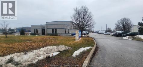9009 Twin Oaks Drive Windsor ON N8N 5B8