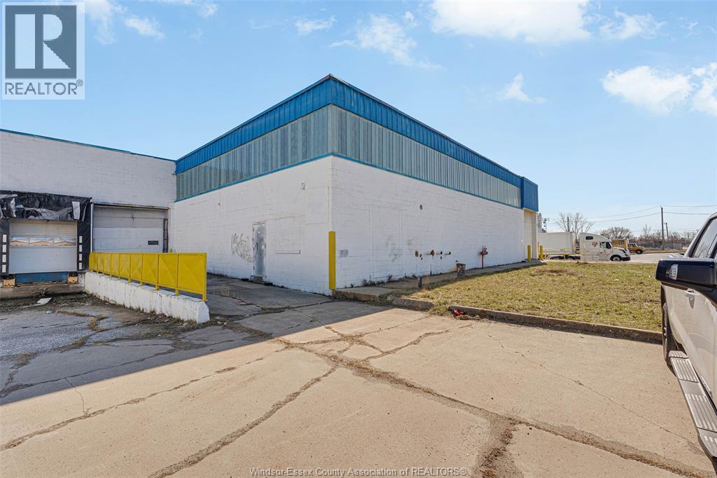 3324 Marentette Avenue Windsor ON N9G 1Z9