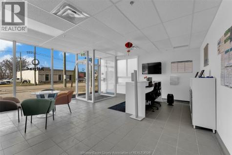 3324 Marentette Avenue Windsor ON N9G 1Z9
