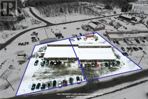 14 Oakland Boulevard Elliot Lake ON P5A 2T1