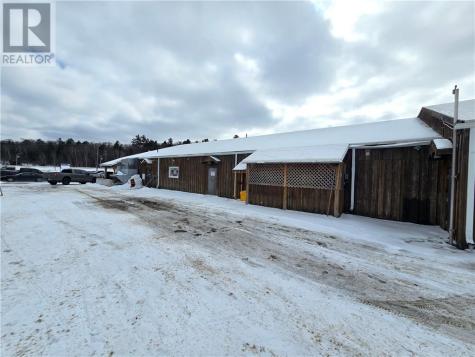14 Oakland Boulevard Elliot Lake ON P5A 2T1
