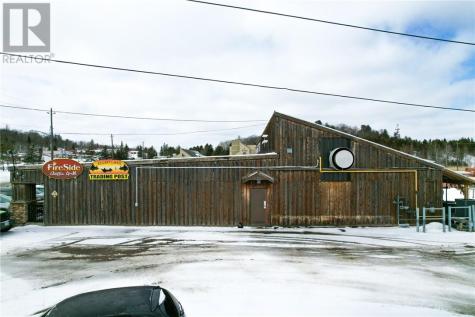 14 Oakland Boulevard Elliot Lake ON P5A 2T1