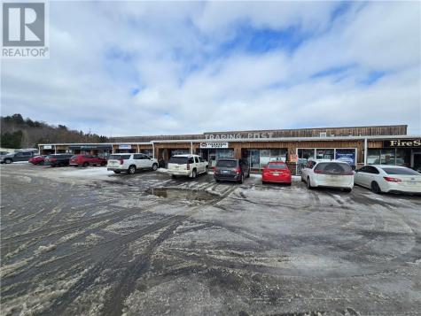 14 Oakland Boulevard Elliot Lake ON P5A 2T1