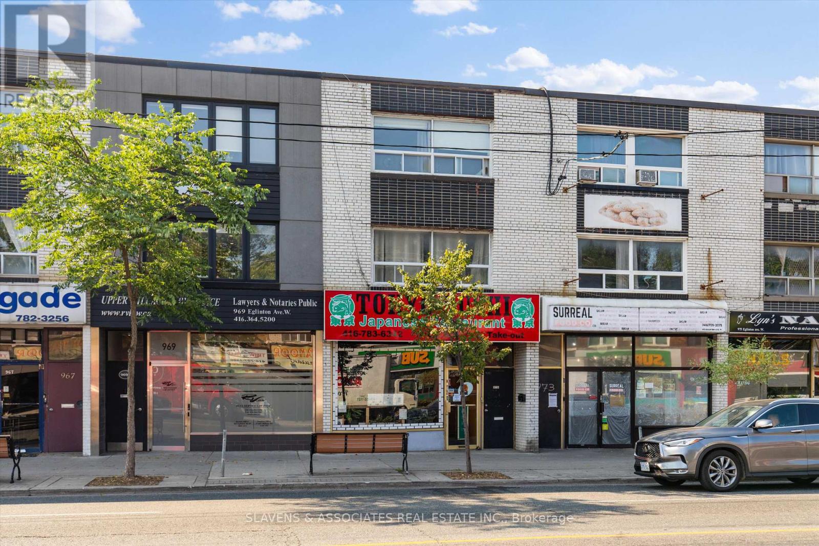 971 Eglinton Avenue West Toronto (humewood-cedarvale) ON M6C 2C4