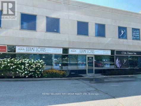 125 Don Hillock Drive Aurora ON L4G 0H8