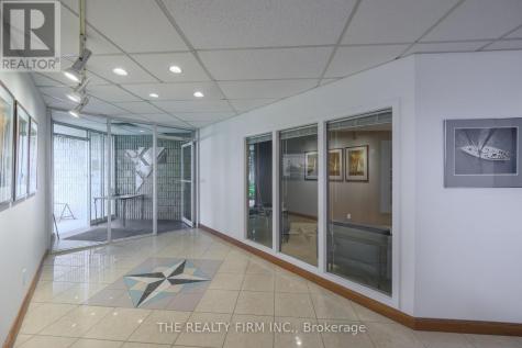 11 Barrie Boulevard St. Thomas ON N5P 4B9