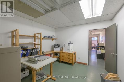 11 Barrie Boulevard St. Thomas ON N5P 4B9
