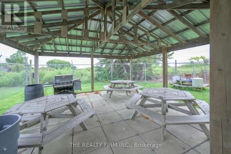 11 Barrie Boulevard St. Thomas ON N5P 4B9