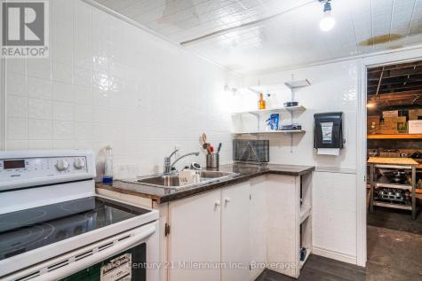 131-133 Garafraxa Street South West Grey ON N0G 1R0