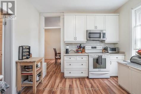 131-133 Garafraxa Street South West Grey ON N0G 1R0