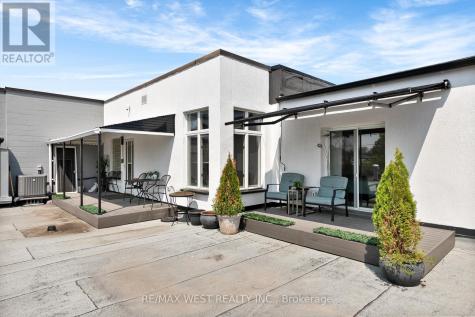 839 Erie Street East Windsor ON N9A 3Y5