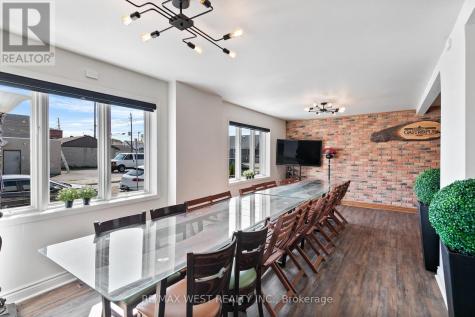 839 Erie Street East Windsor ON N9A 3Y5