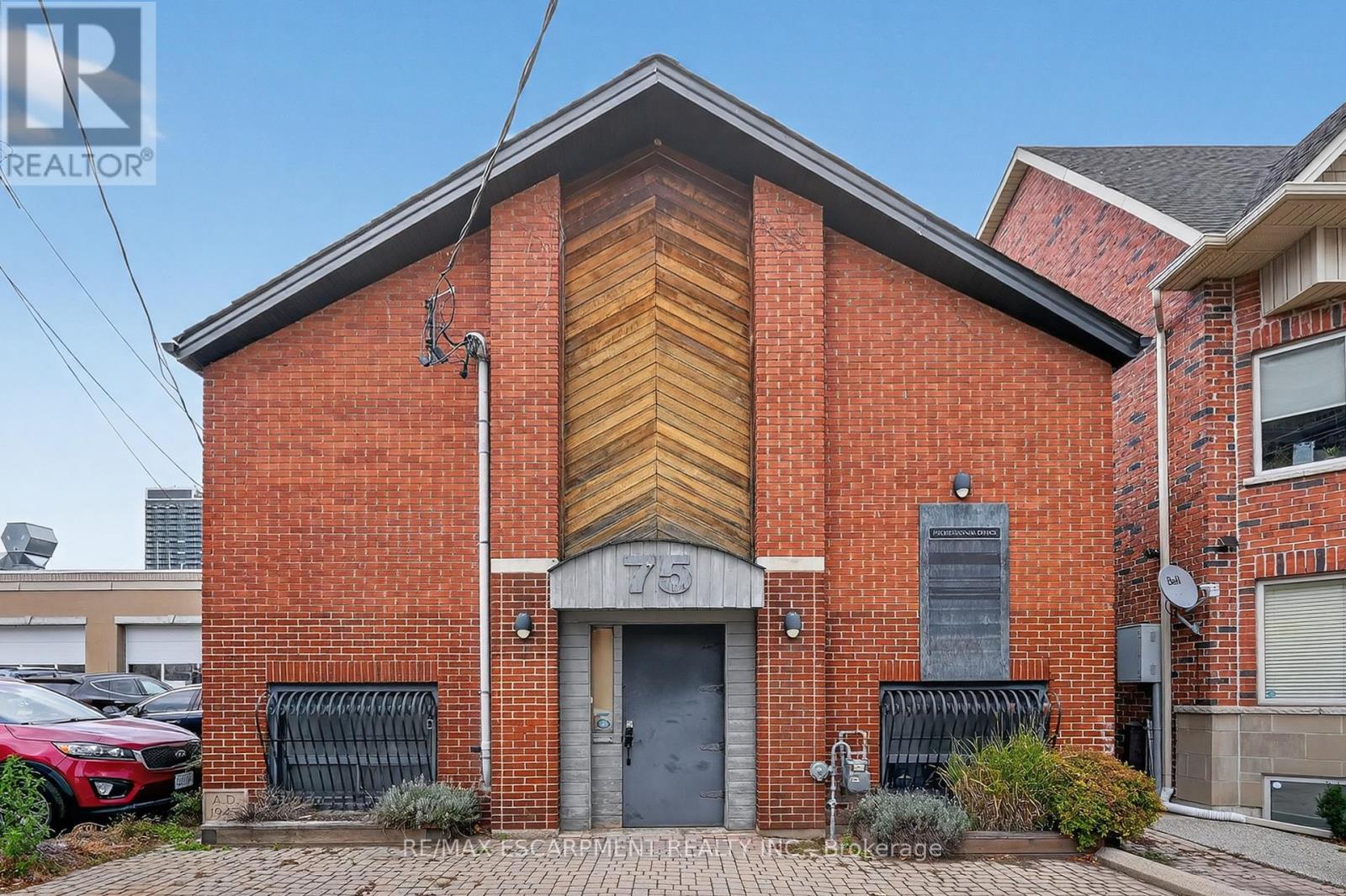 75 Young Street Hamilton (corktown) ON L8N 1V4