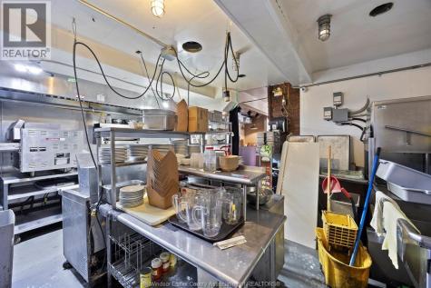 620 University Avenue West Windsor ON N9A 5R5