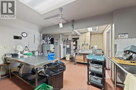 620 University Avenue West Windsor ON N9A 5R5