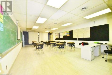 55 Dickson Street Cambridge ON N1R 7V5