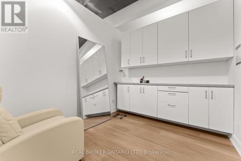 21 Camden Street Toronto (waterfront Communities) ON M5V 1V2