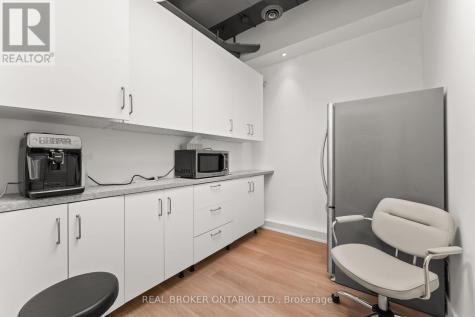 21 Camden Street Toronto (waterfront Communities) ON M5V 1V2