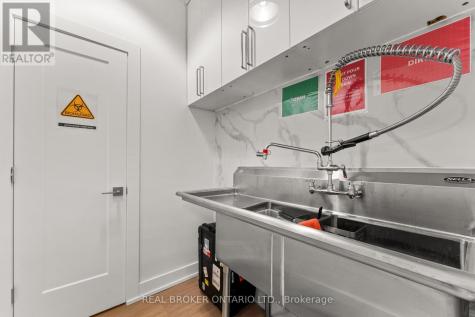 21 Camden Street Toronto (waterfront Communities) ON M5V 1V2