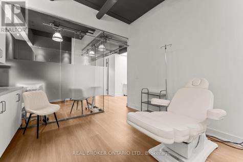 21 Camden Street Toronto (waterfront Communities) ON M5V 1V2