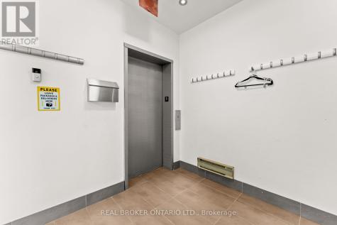 21 Camden Street Toronto (waterfront Communities) ON M5V 1V2