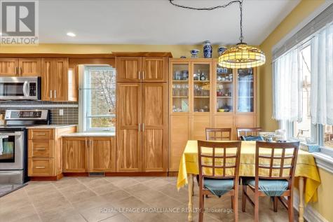 17581 Highway 60 Madawaska Valley ON K0J 2N0
