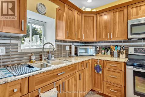 17581 Highway 60 Madawaska Valley ON K0J 2N0