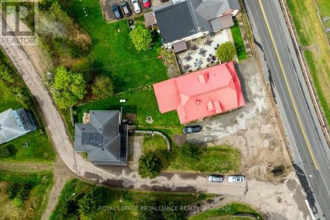 17581 Highway 60 Madawaska Valley ON K0J 2N0