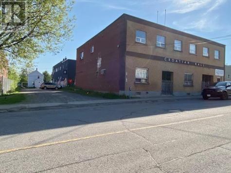 227-229 Pearl Street Thunder Bay ON P7B 1E3