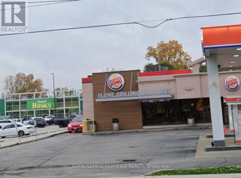 203 Indian Road South Sarnia ON N7T 3W3