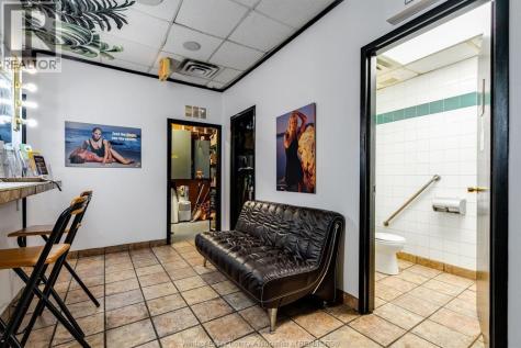 4756 Tecumseh Road Windsor ON N8T 1B7