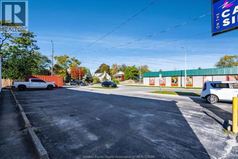 4756 Tecumseh Road Windsor ON N8T 1B7
