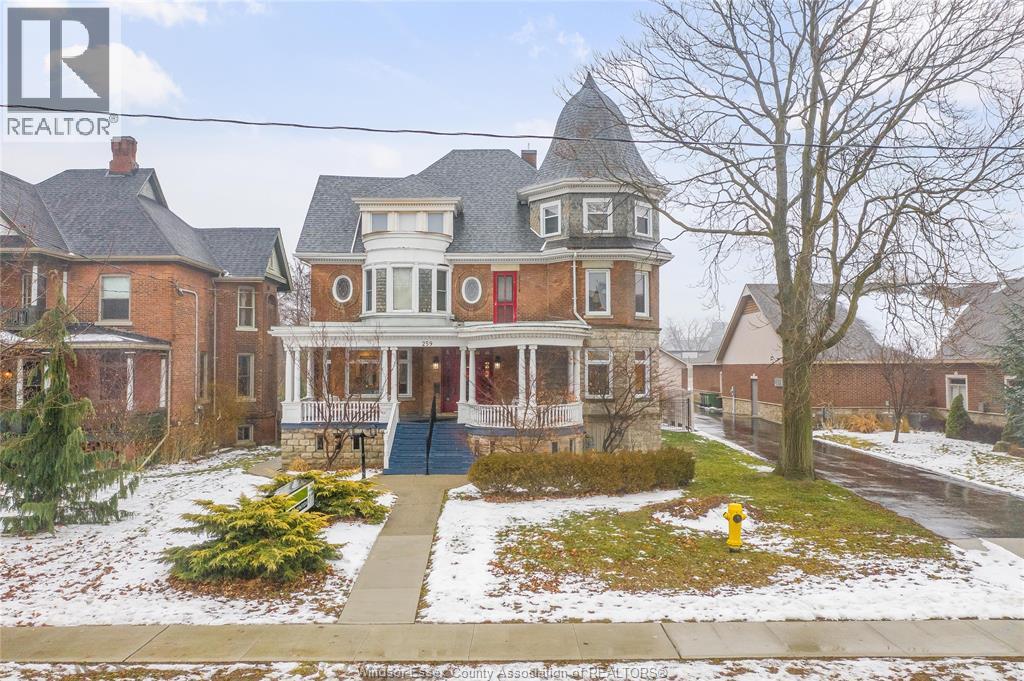 259 Wellington Street West Chatham ON N7M 1J9