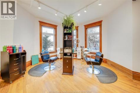 259 Wellington Street West Chatham ON N7M 1J9