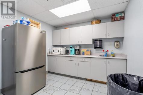 130 Woodworth Avenue South St. Thomas ON N5P 3K1
