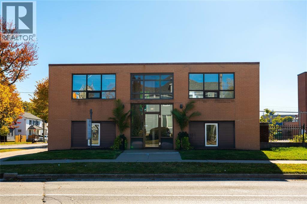 219 Lochiel Street Sarnia ON N7T 4C8